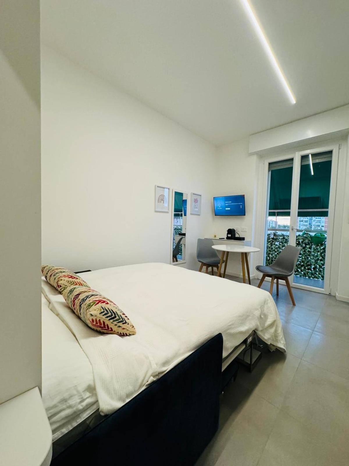 Urban Cloud Apartments Milan Luaran gambar