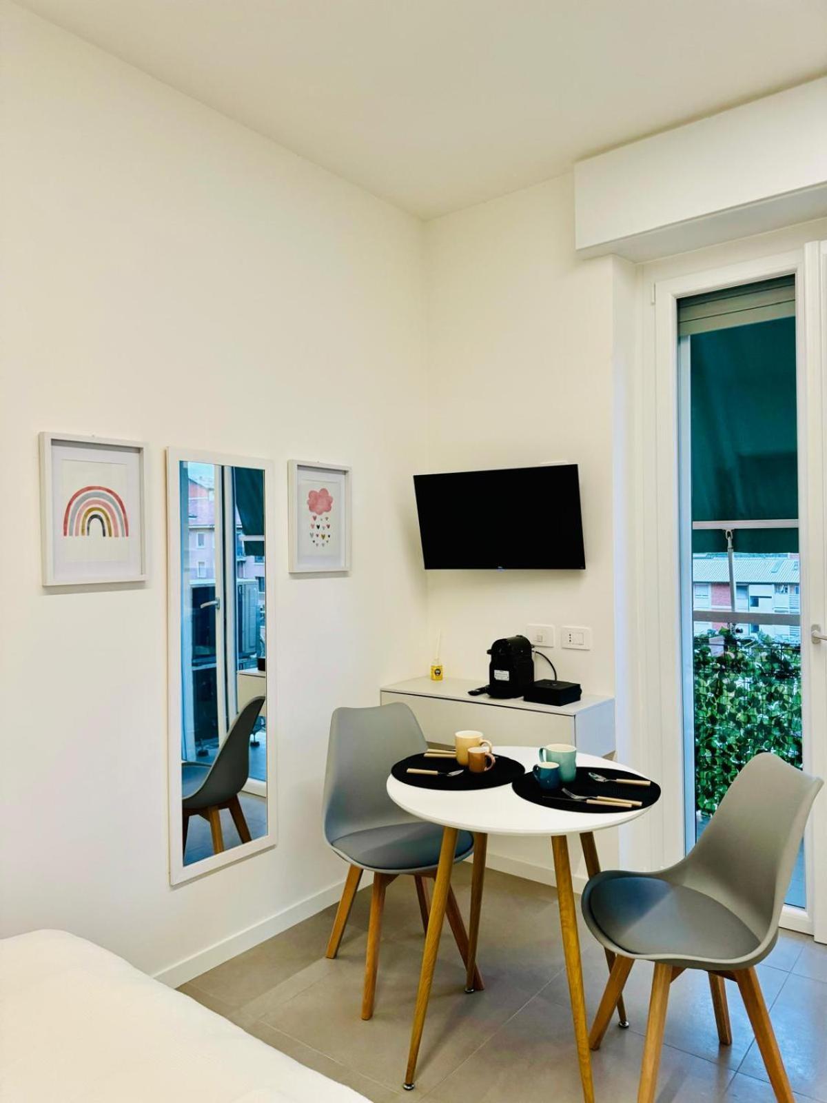 Urban Cloud Apartments Milan Luaran gambar